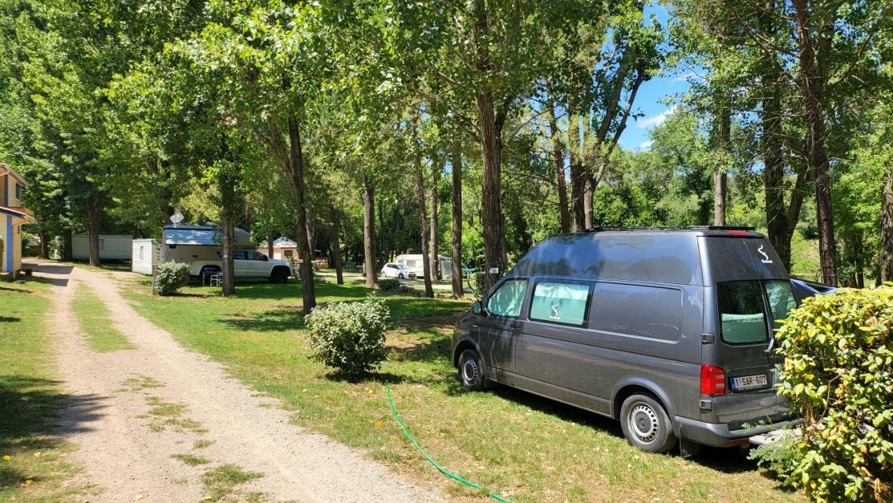 Camping De Graniers Monoblet Екстериор снимка