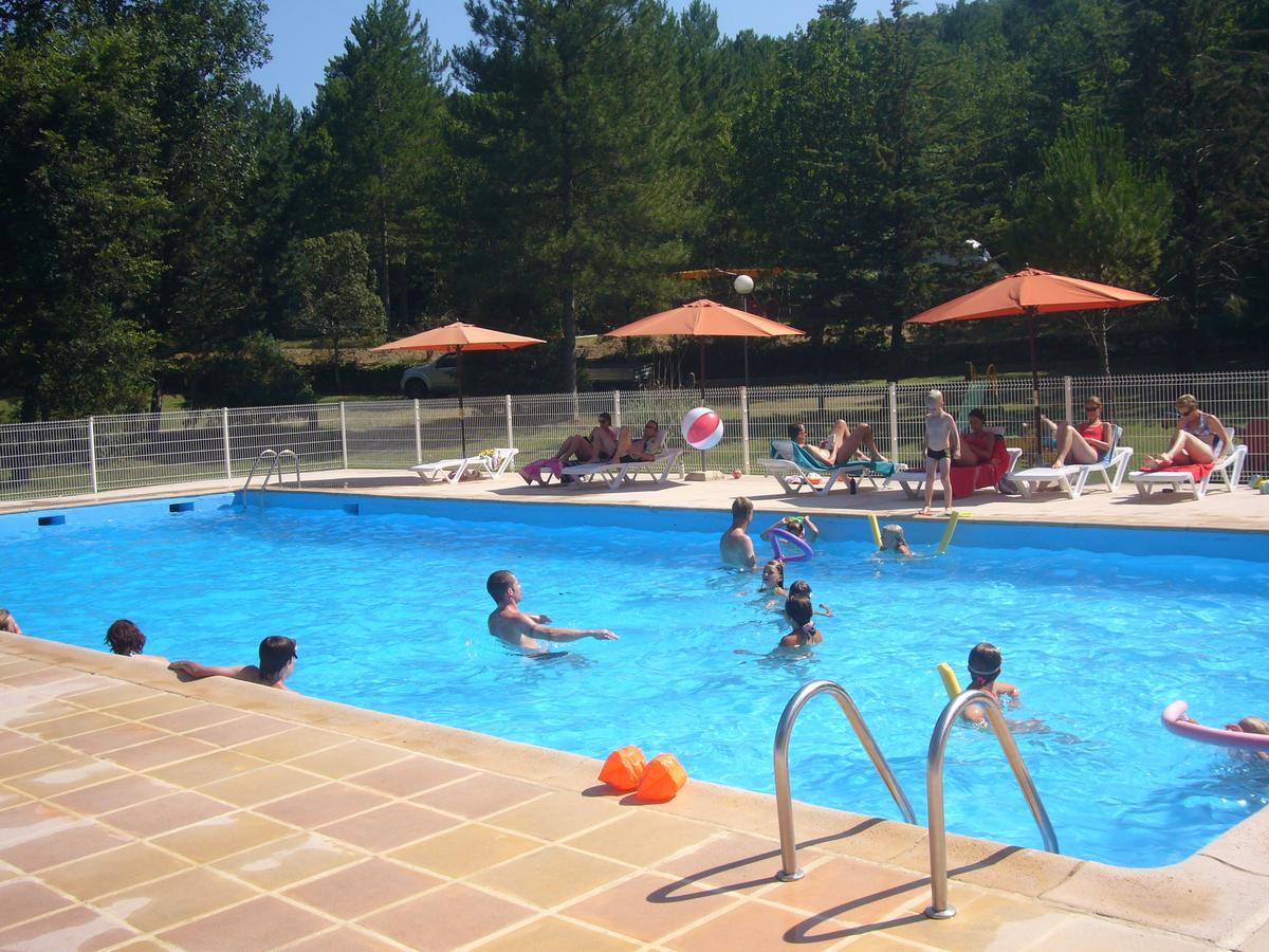 Camping De Graniers Monoblet Екстериор снимка