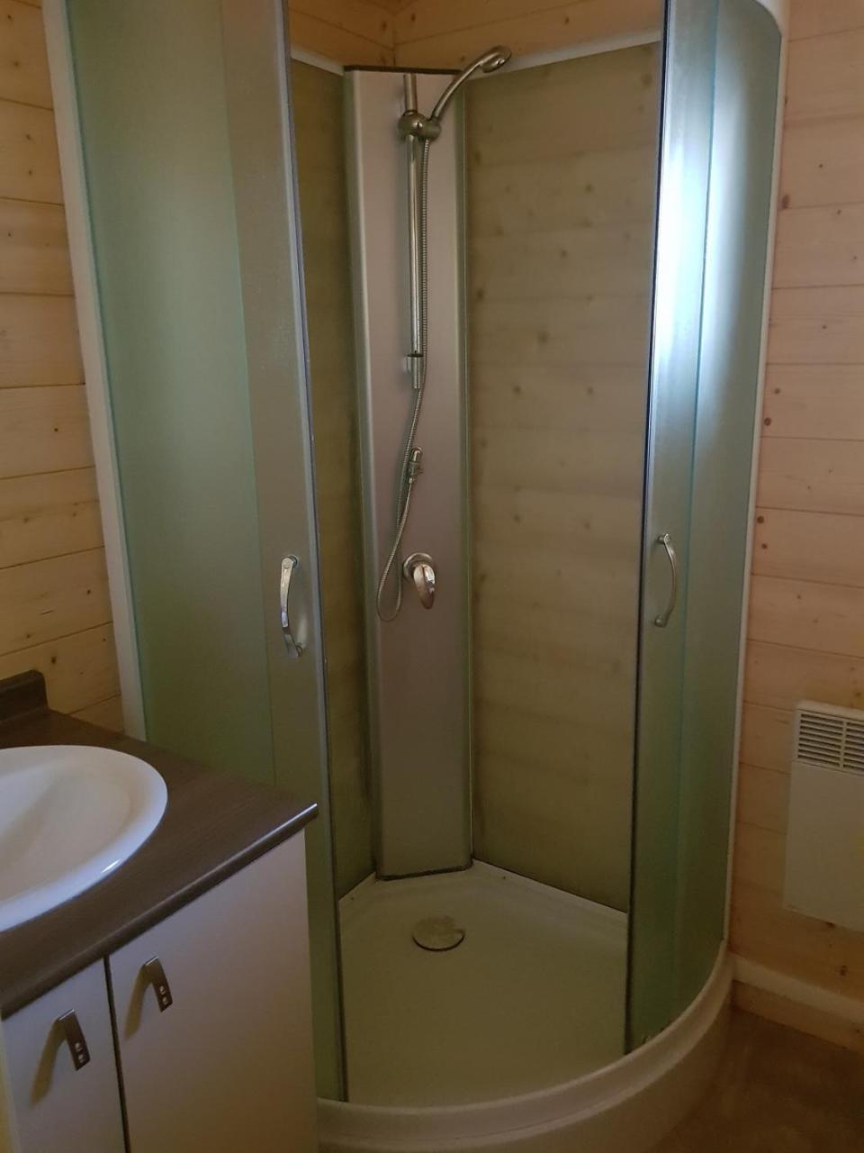 Camping De Graniers Monoblet Екстериор снимка